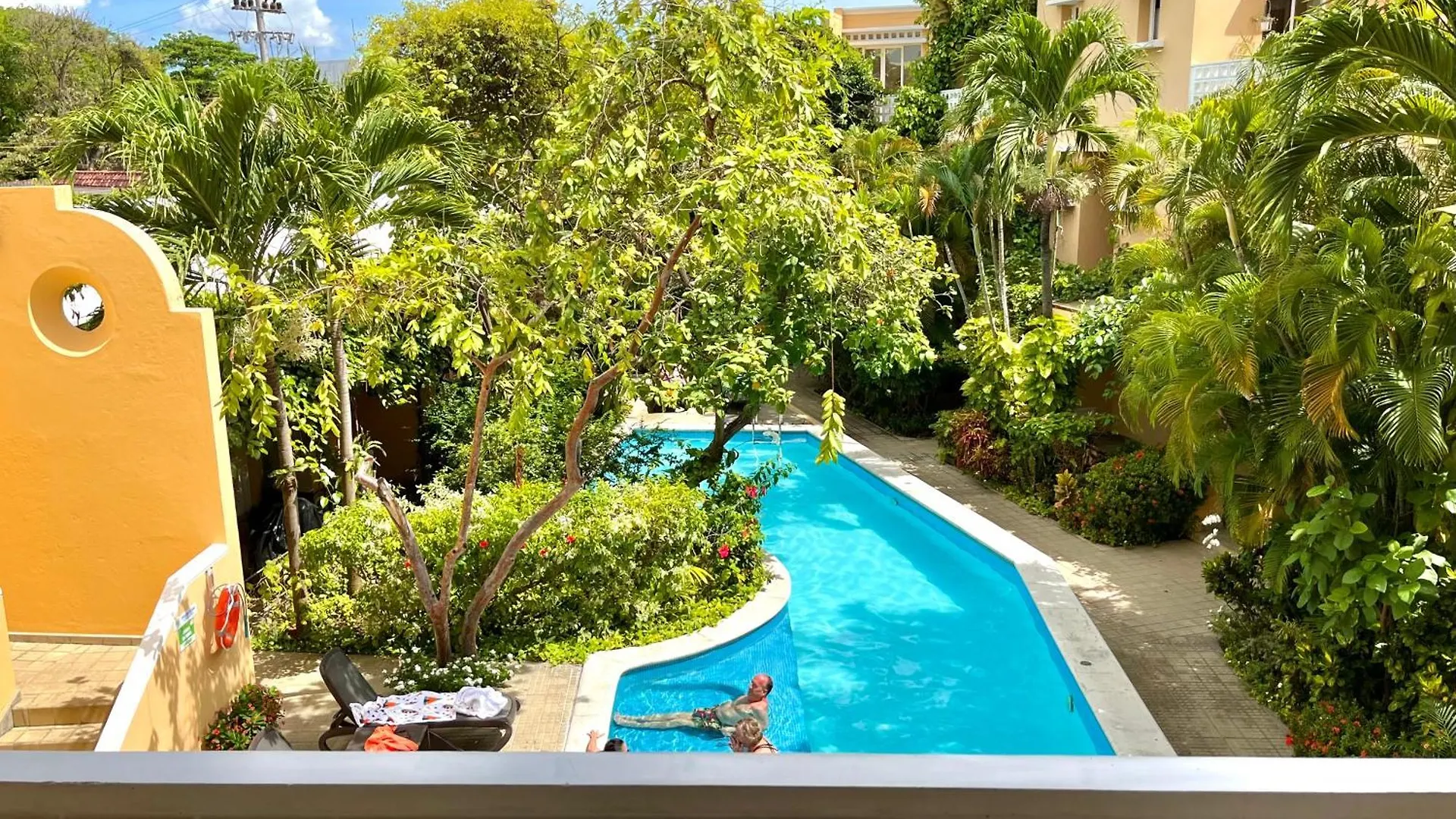By Calamari Homes - Parque Centenario 202 Walled City location